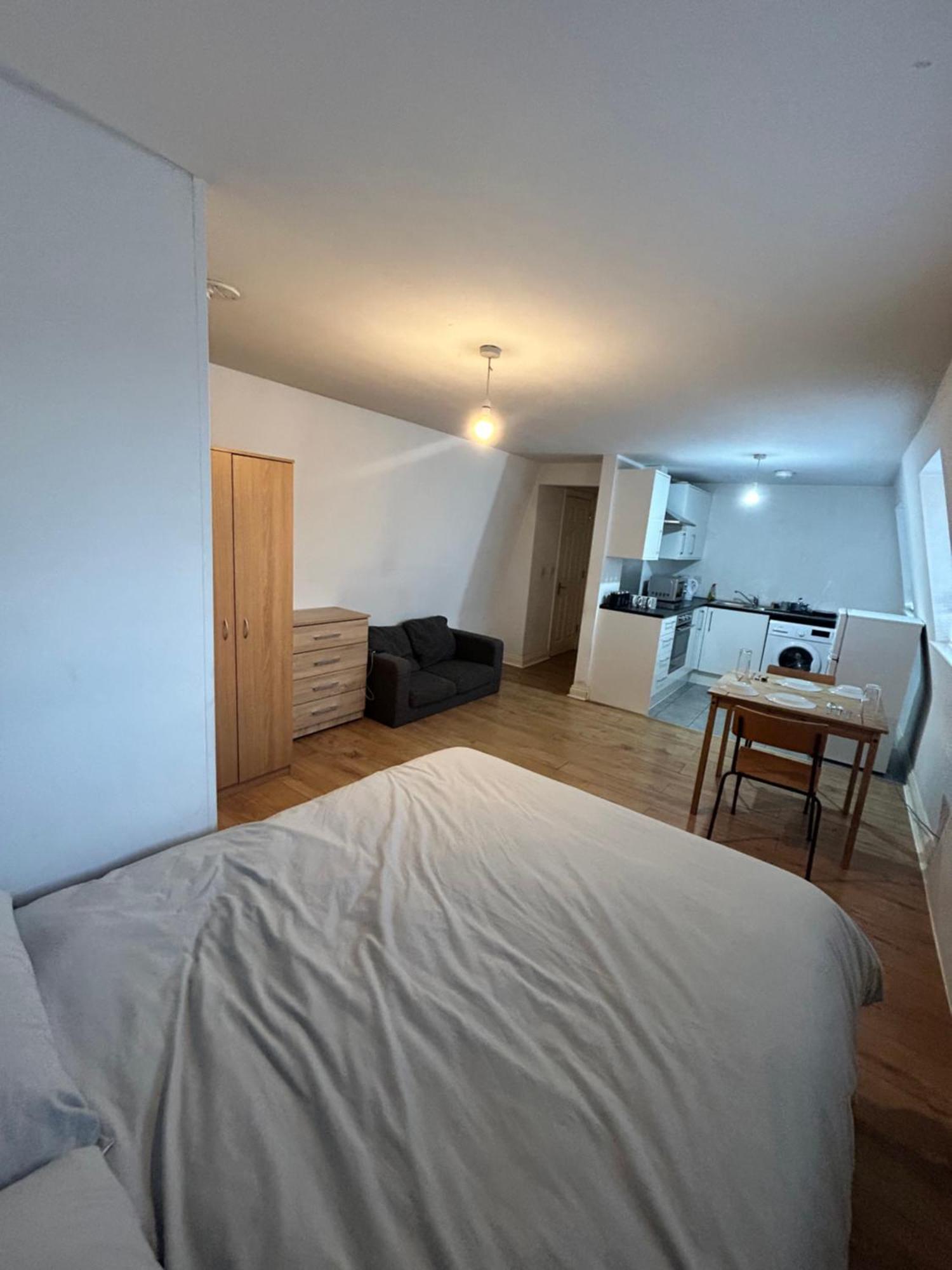 Leicester Studio At City Centre With Free Parking Exterior foto