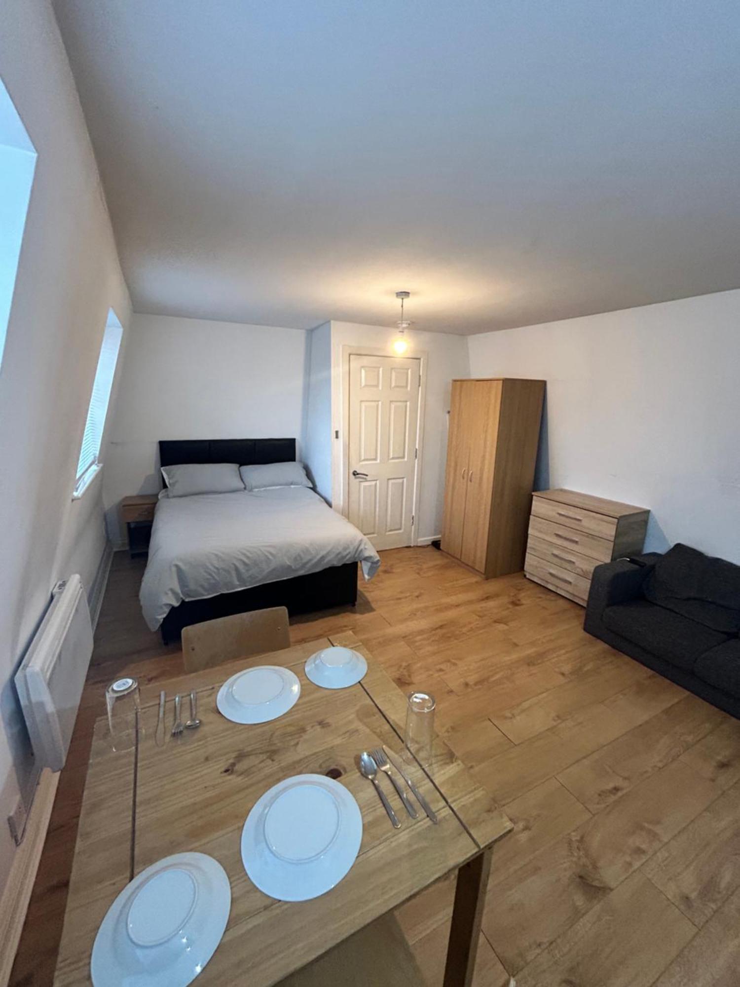 Leicester Studio At City Centre With Free Parking Exterior foto
