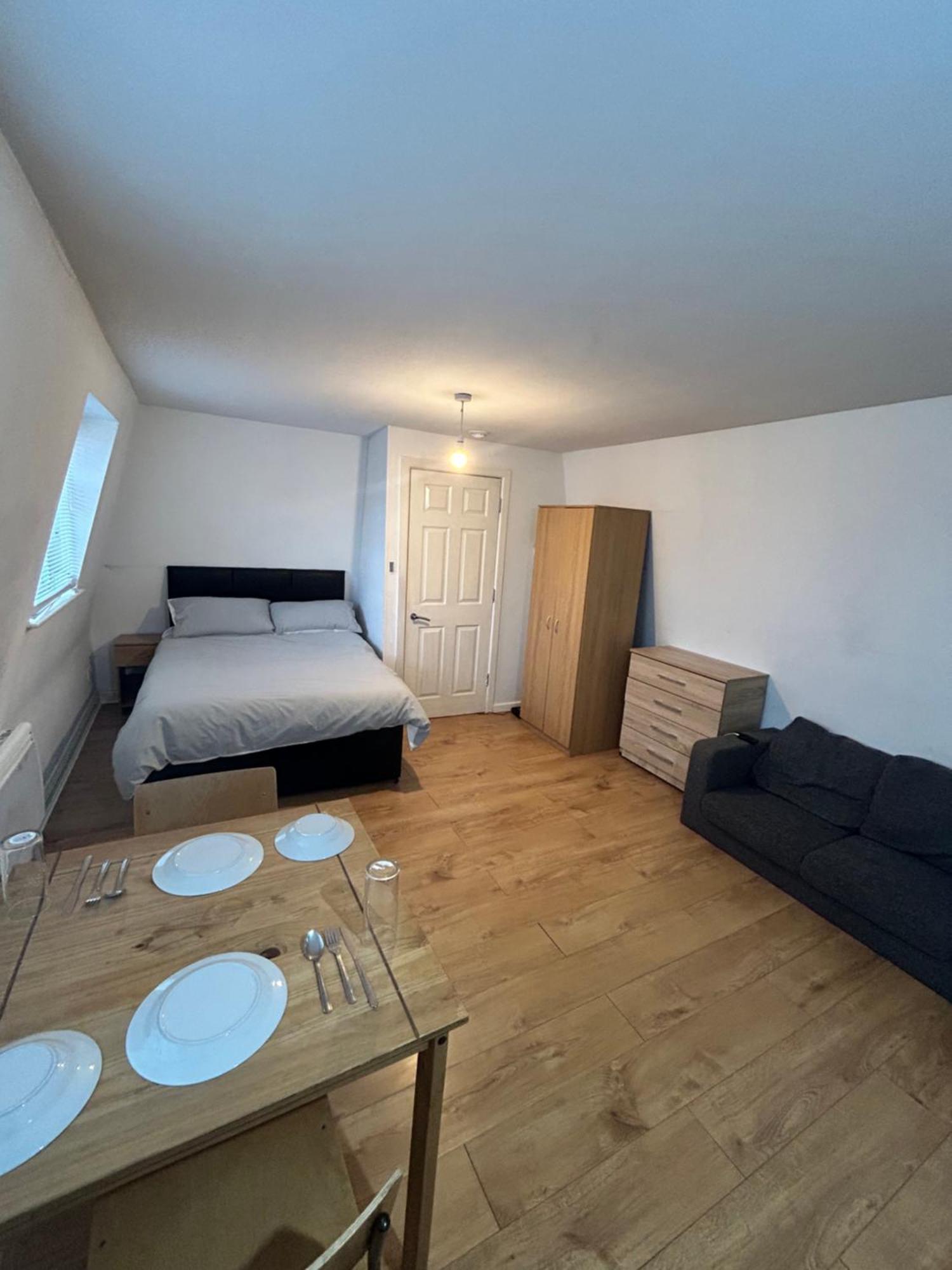 Leicester Studio At City Centre With Free Parking Exterior foto